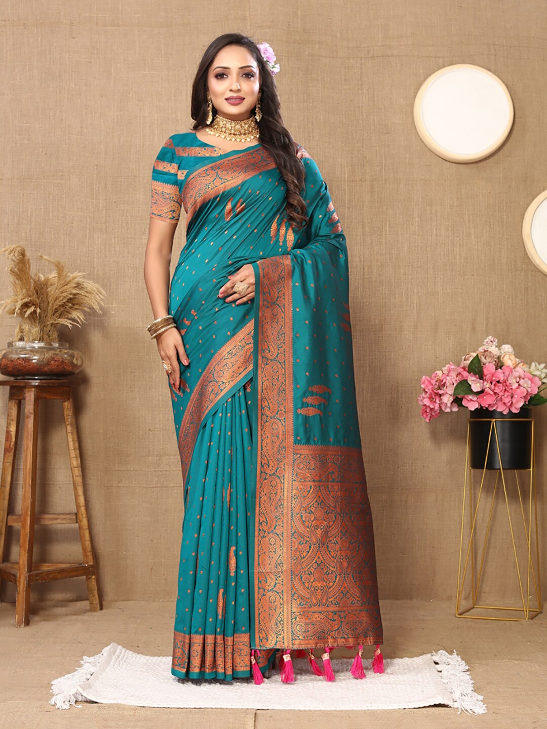 

KALINI Woven Design Zari Banarasi Saree, Teal