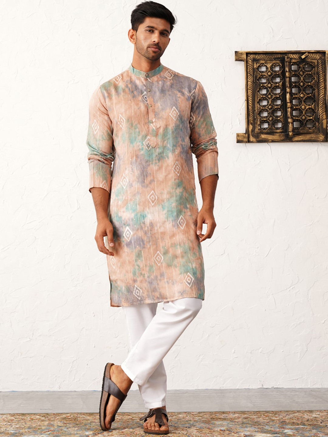 

Jompers Mandarin Collar Printed Regular Sequinned Straight Kurta with Pyjamas, Peach