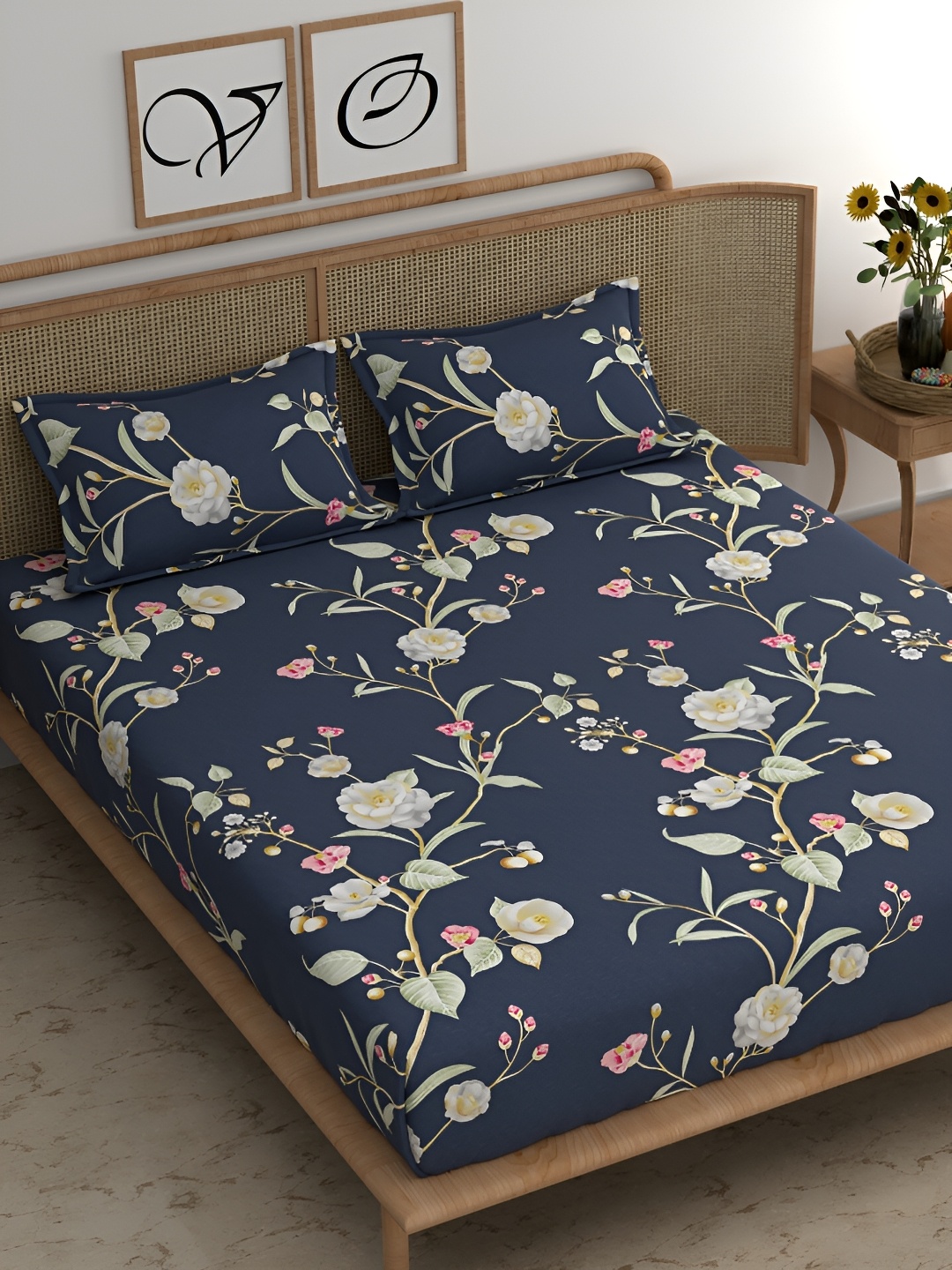 

CHHAVI INDIA Blue & White Floral Microfiber 210 TC King Bedsheet with 2 Pillow Covers