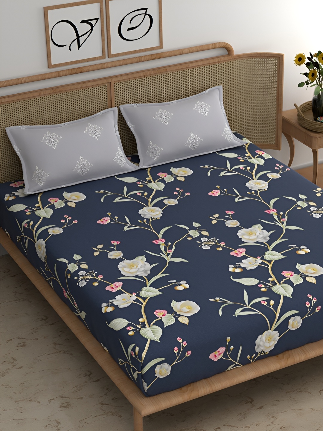 

CHHAVI INDIA Blue & Green Floral Microfiber 210 TC King Bedsheet with 2 Pillow Covers