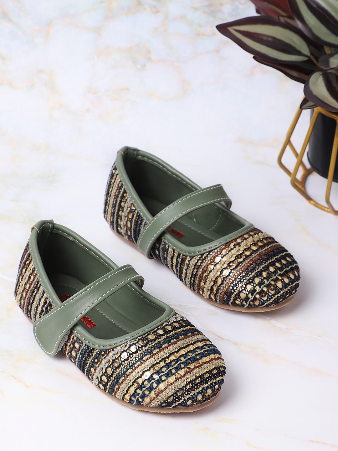 

Minesole Girls Embellished Ballerinas, Green