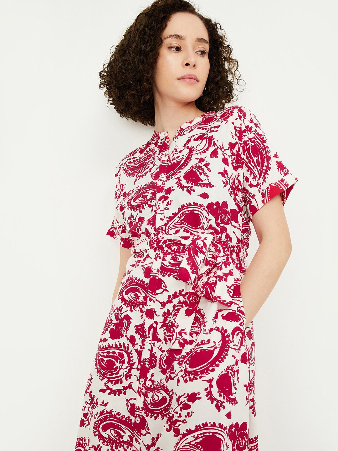 

max Floral Print Short Sleeves Round Neck A-Line Midi Dress, Off white