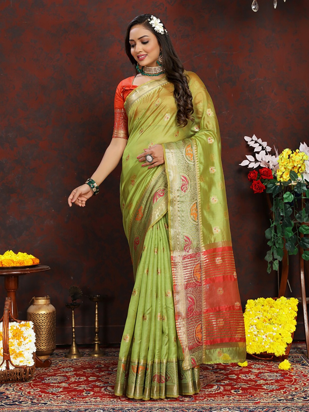 

KALINI Woven Design Zari Banarasi Saree, Green