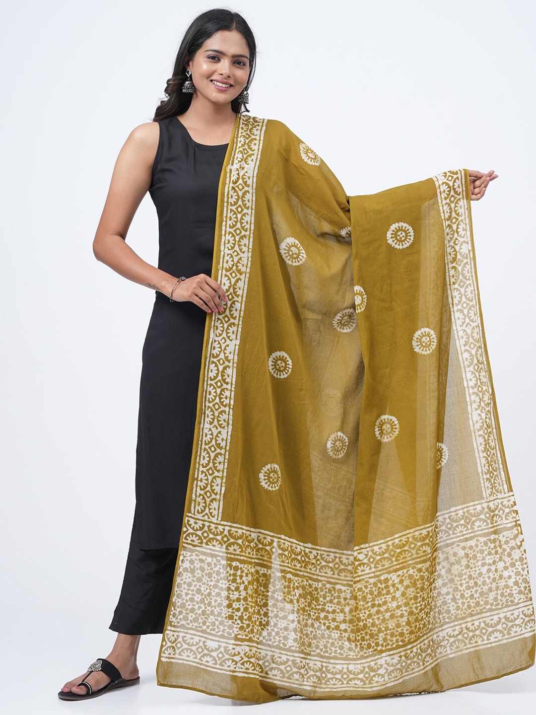 

HELLA FASHIONS Bandhani Printed Cotton Dupatta, Olive