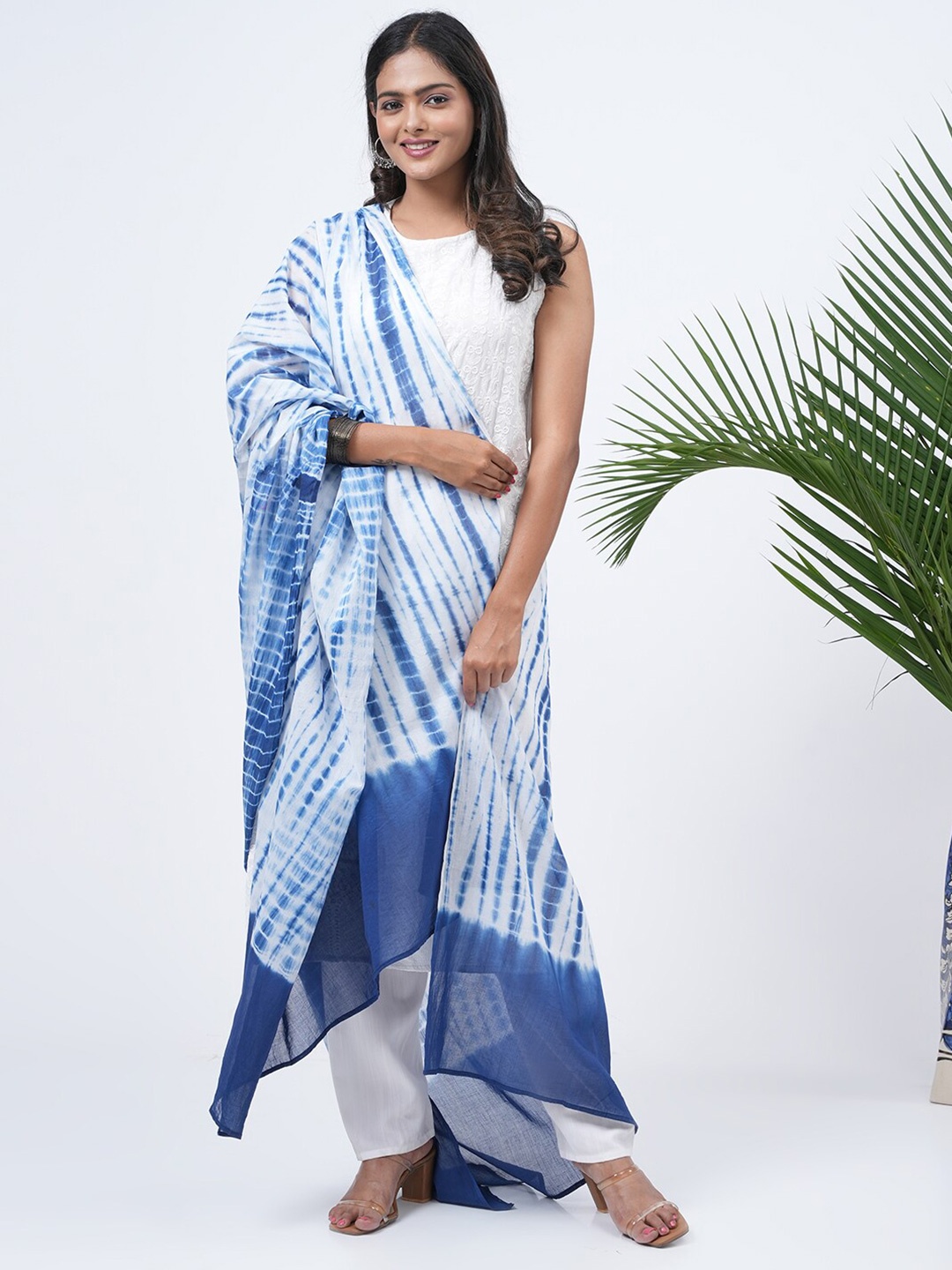 

HELLA FASHIONS Tie & Dye Cotton Dupatta, White