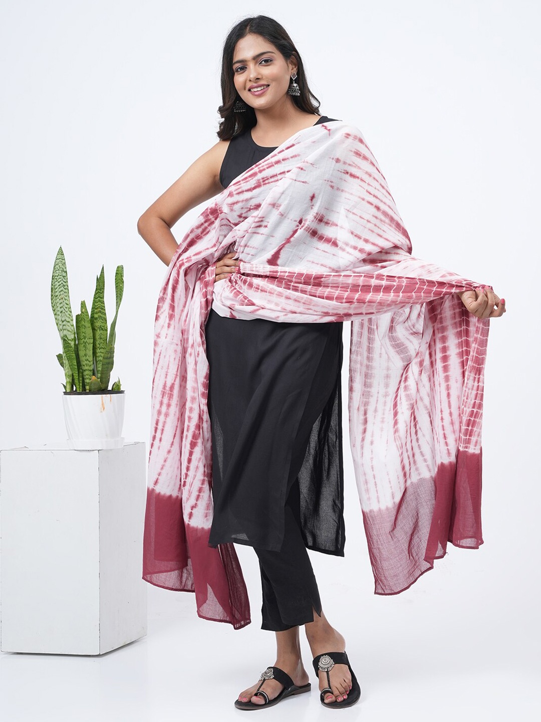 

HELLA FASHIONS Tie & Dye Cotton Dupatta, White