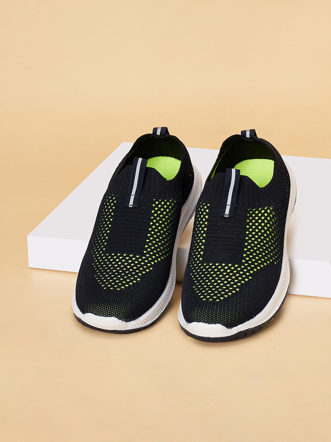 

Pantaloons Junior Boys Textured Slip-On Sneakers, Navy blue