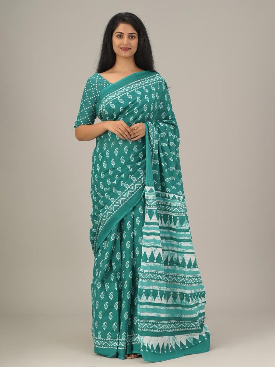 

JALTHER Paisley Printed Pure Cotton Block Print Saree, Green