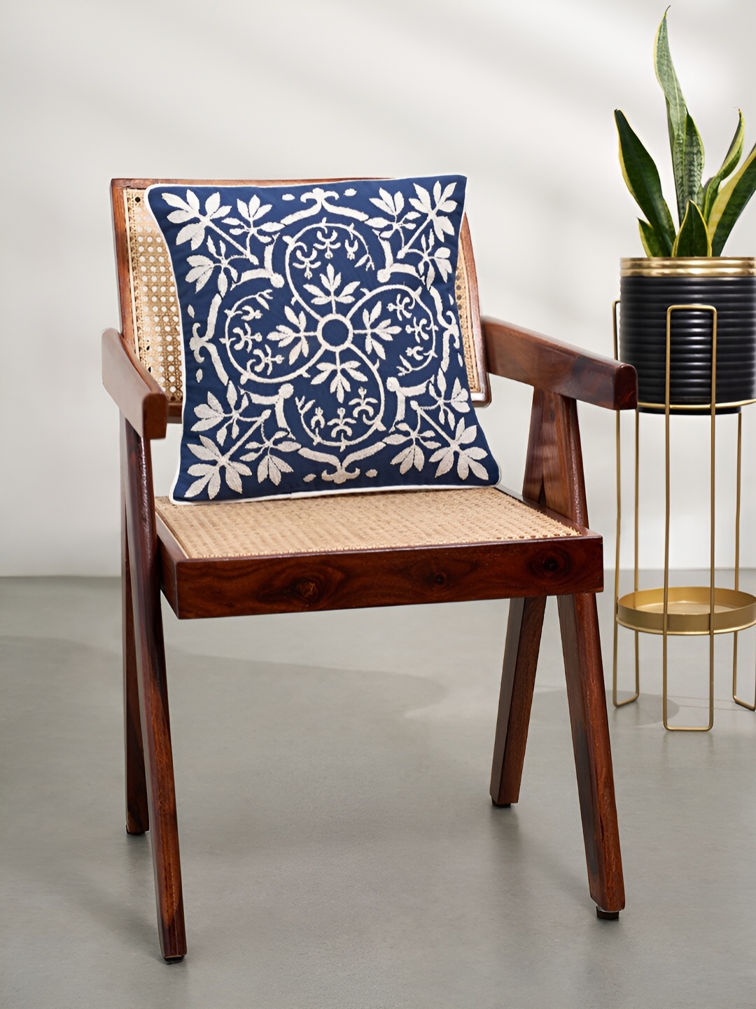 

Living scapes by Pantaloons Blue & White Embroidered Cotton Square Cushion Covers