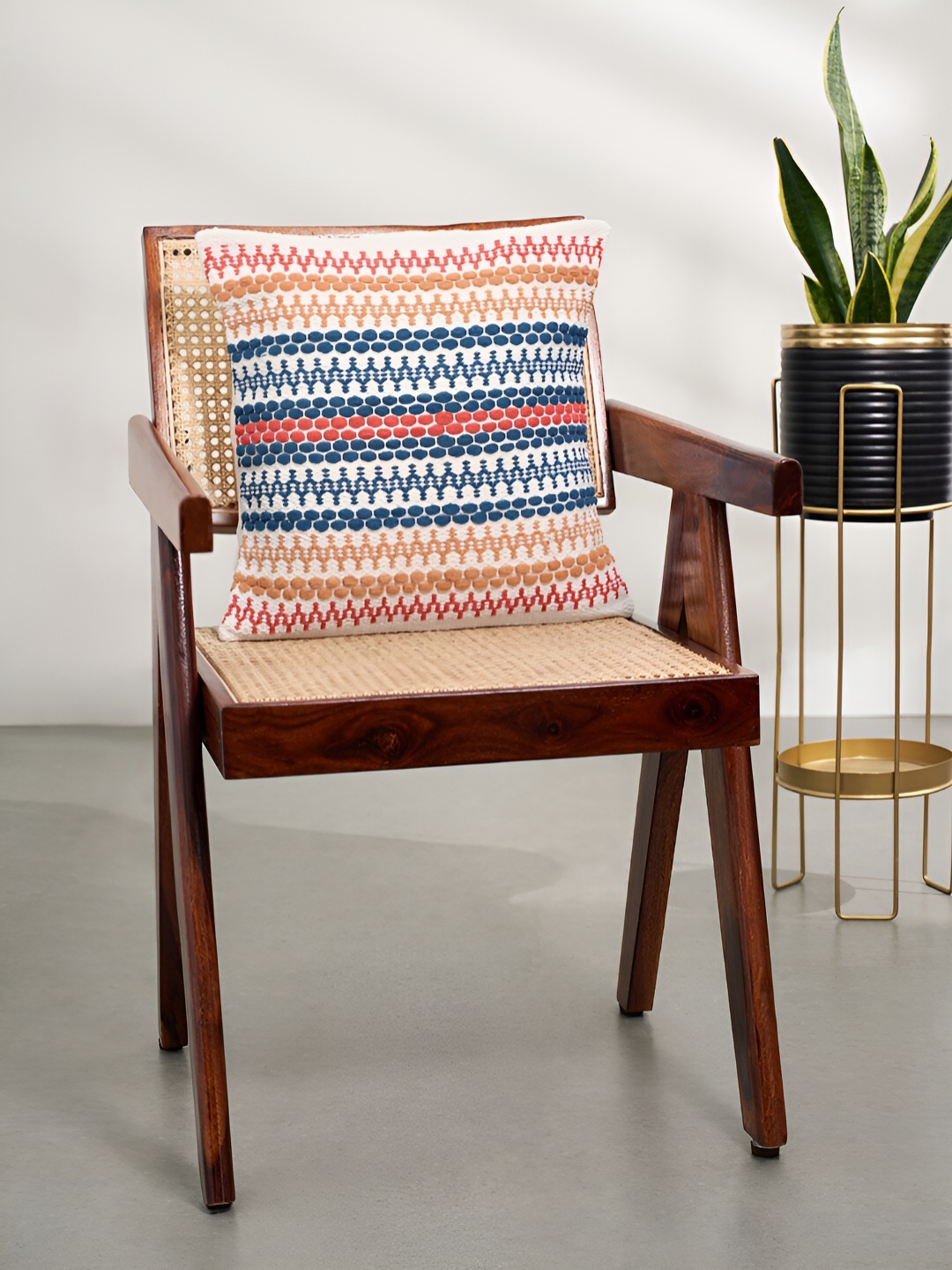 

Living scapes by Pantaloons Blue & Red Geometric Cotton Square Cushion Covers