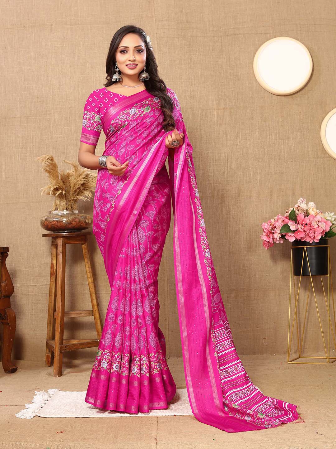

KALINI Floral Printed Zari Saree, Pink