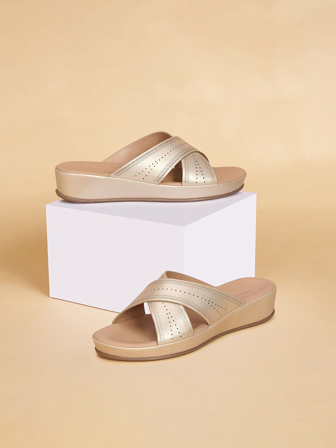

Forever Glam by Pantaloons Textured Open Toe Flats, Gold