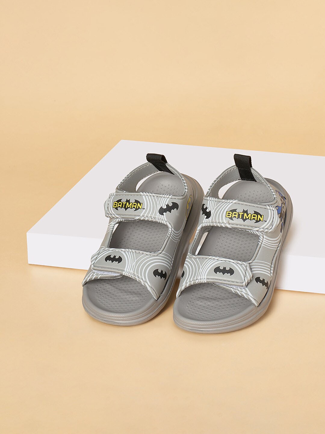 

Pantaloons Junior Boys Batman Printed Sports Sandals, Grey