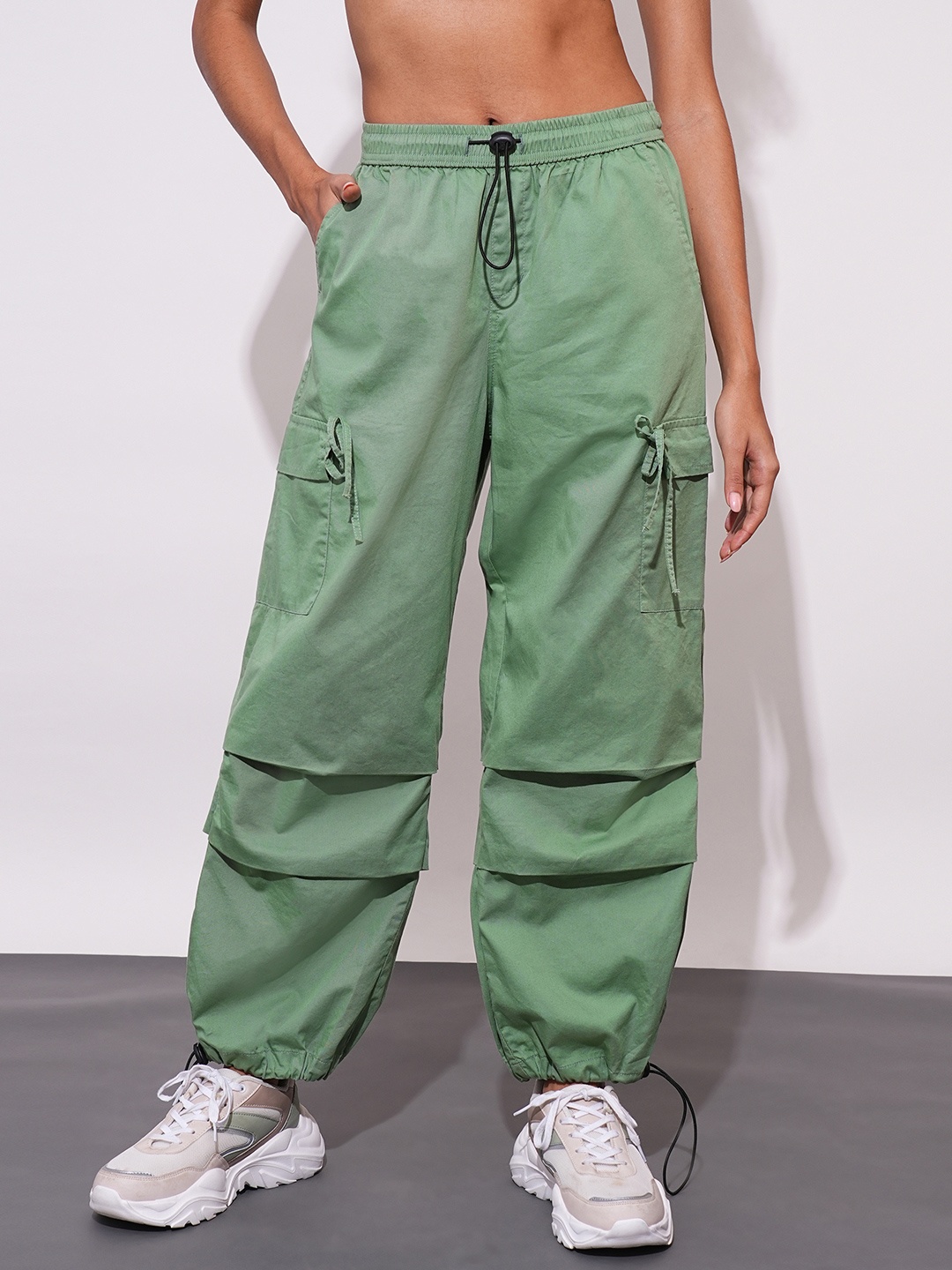 

Globus Women Loose Fit Pure Cotton Cargos, Green