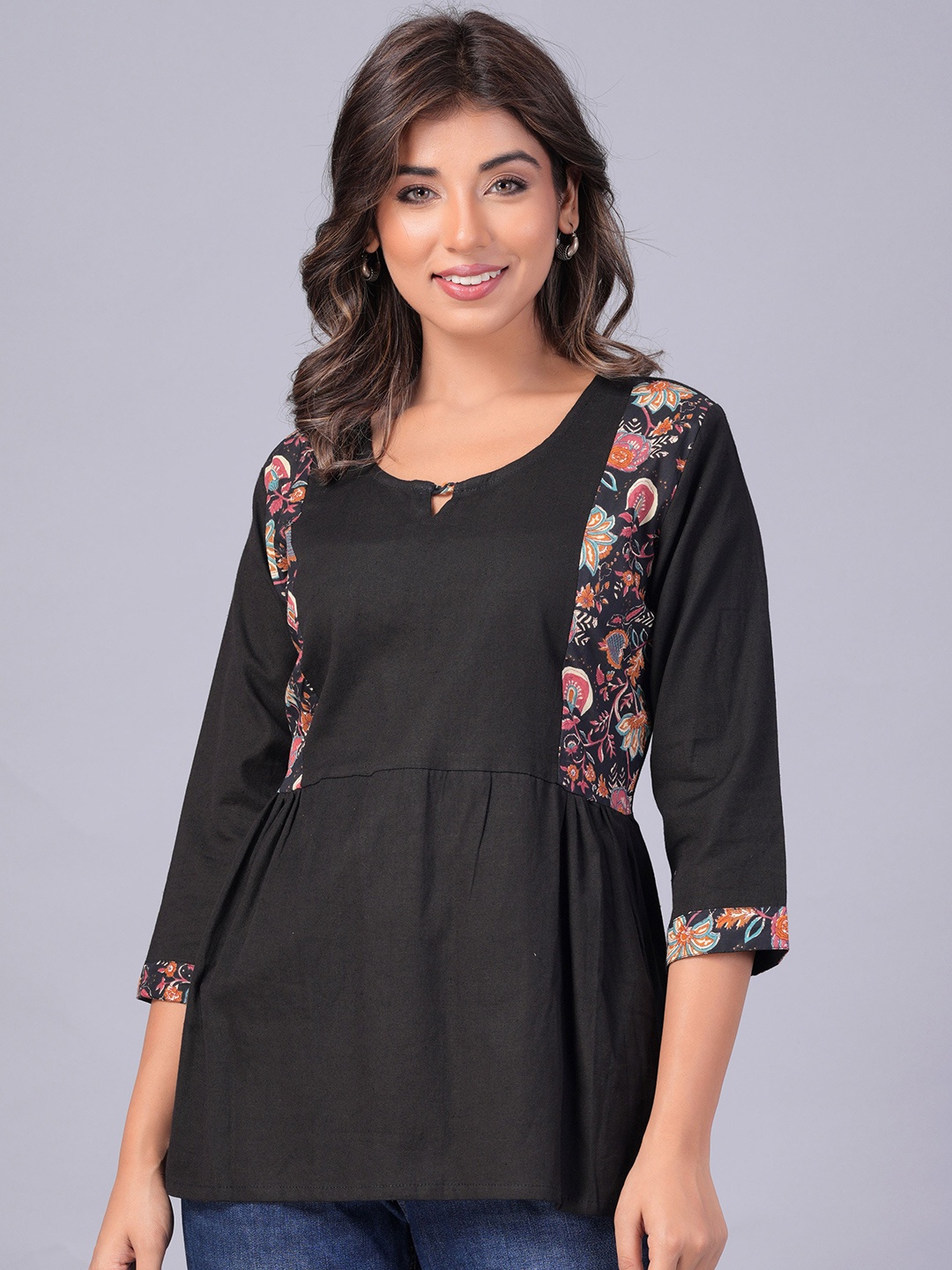 

PARCHHAI Round Neck Printed Cotton Top, Black