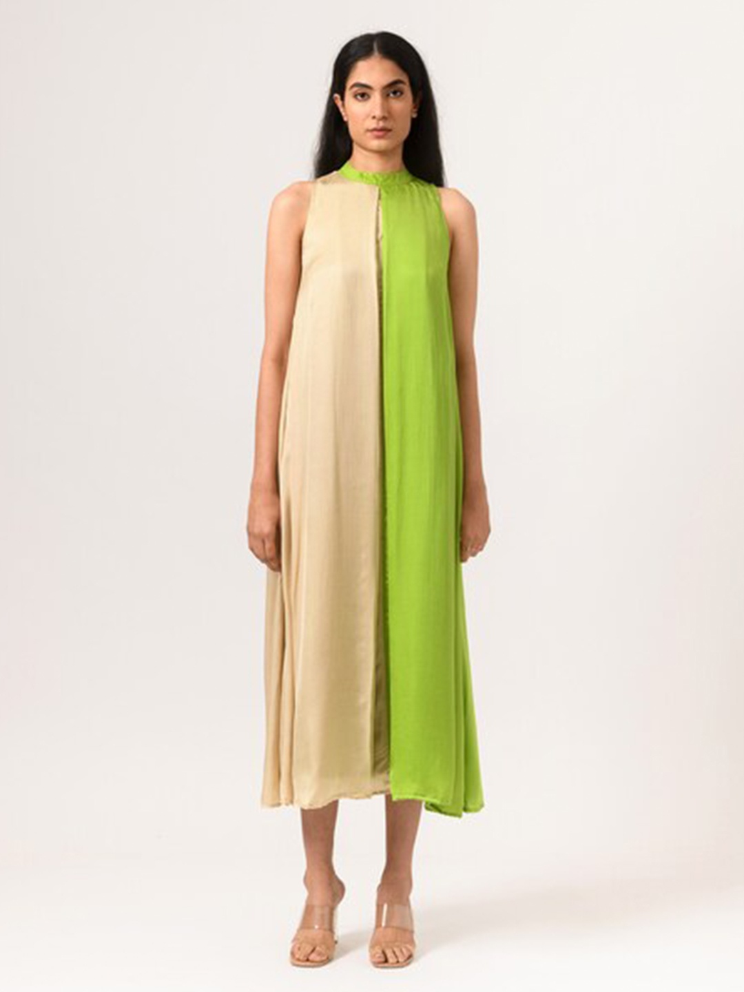 

Neora Colourblocked High Neck Sleeveless Crepe A-Line Midi Dress, Green