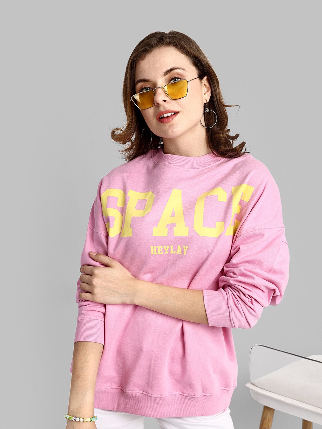 

HEYLAY Typography Printed Long Drop Shoulder Sleeves Oversized Cotton Pullover Sweatshirt, Pink