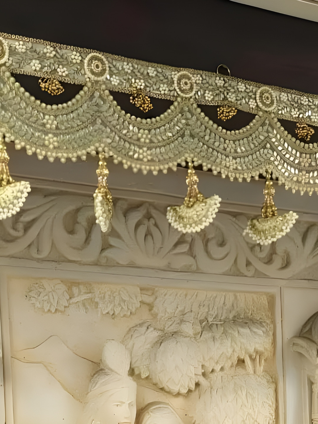 

Divyakosh White Toran Festive Decor