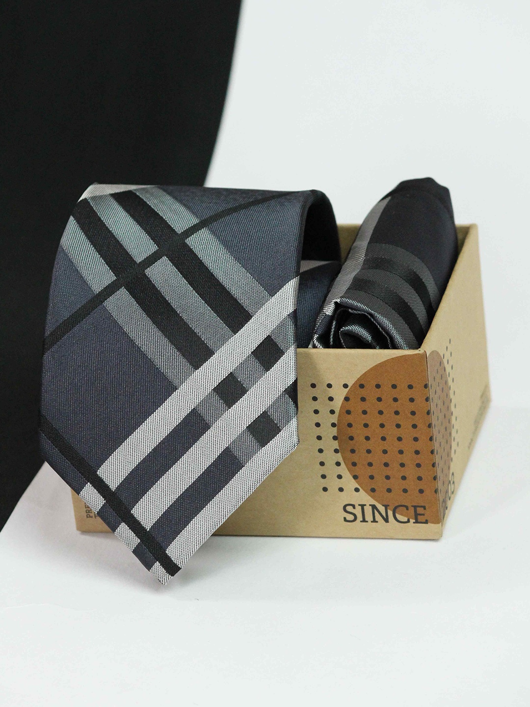 

Tossido Men Necktie & Pocket Square Accessory Gift Set, Grey