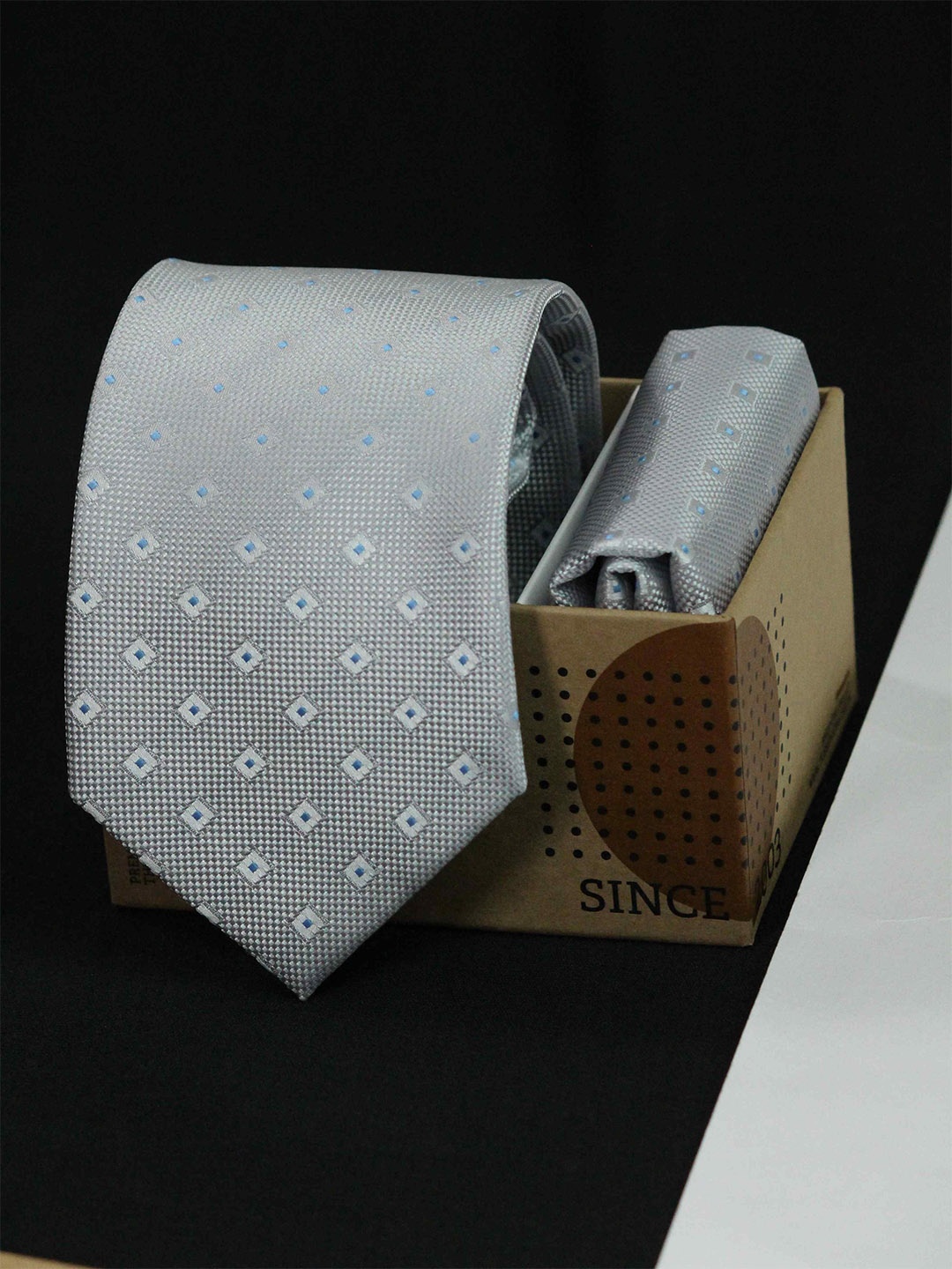 

Tossido Men Accessory Gift Set, Grey