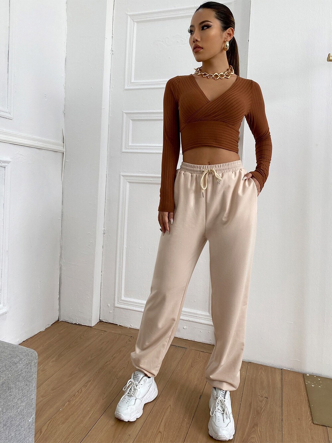 

StyleCast Brown Ribbed V-Neck Wrap Crop Top