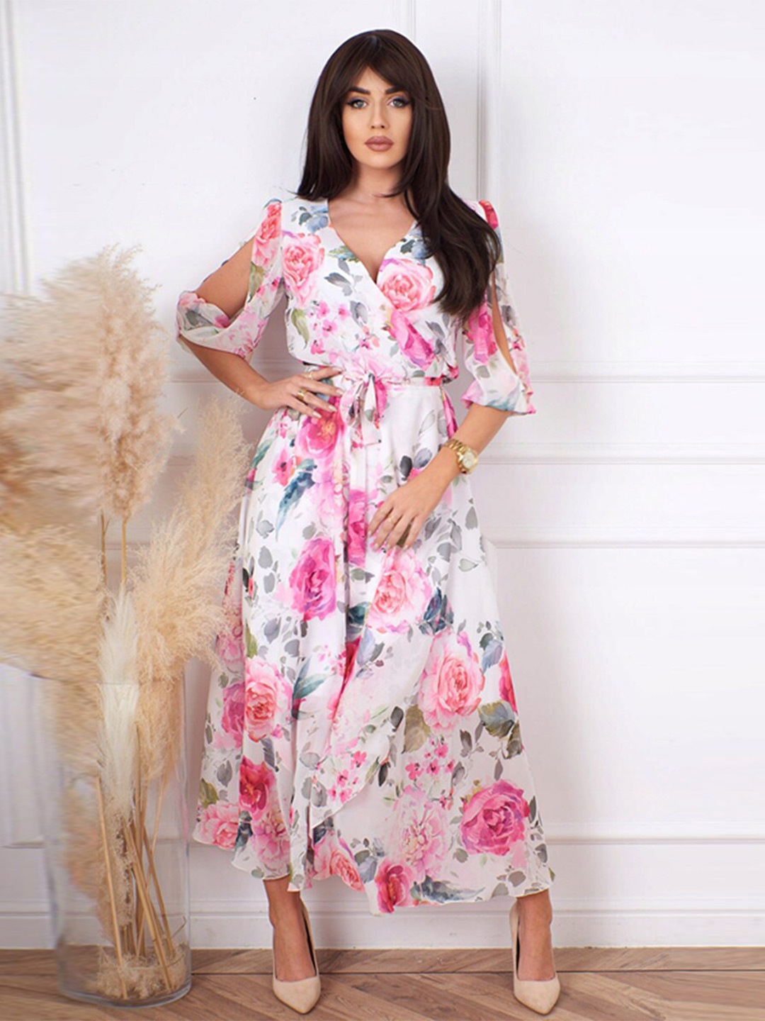 

StyleCast White Floral Printed Flared Sleeve Maxi Dress