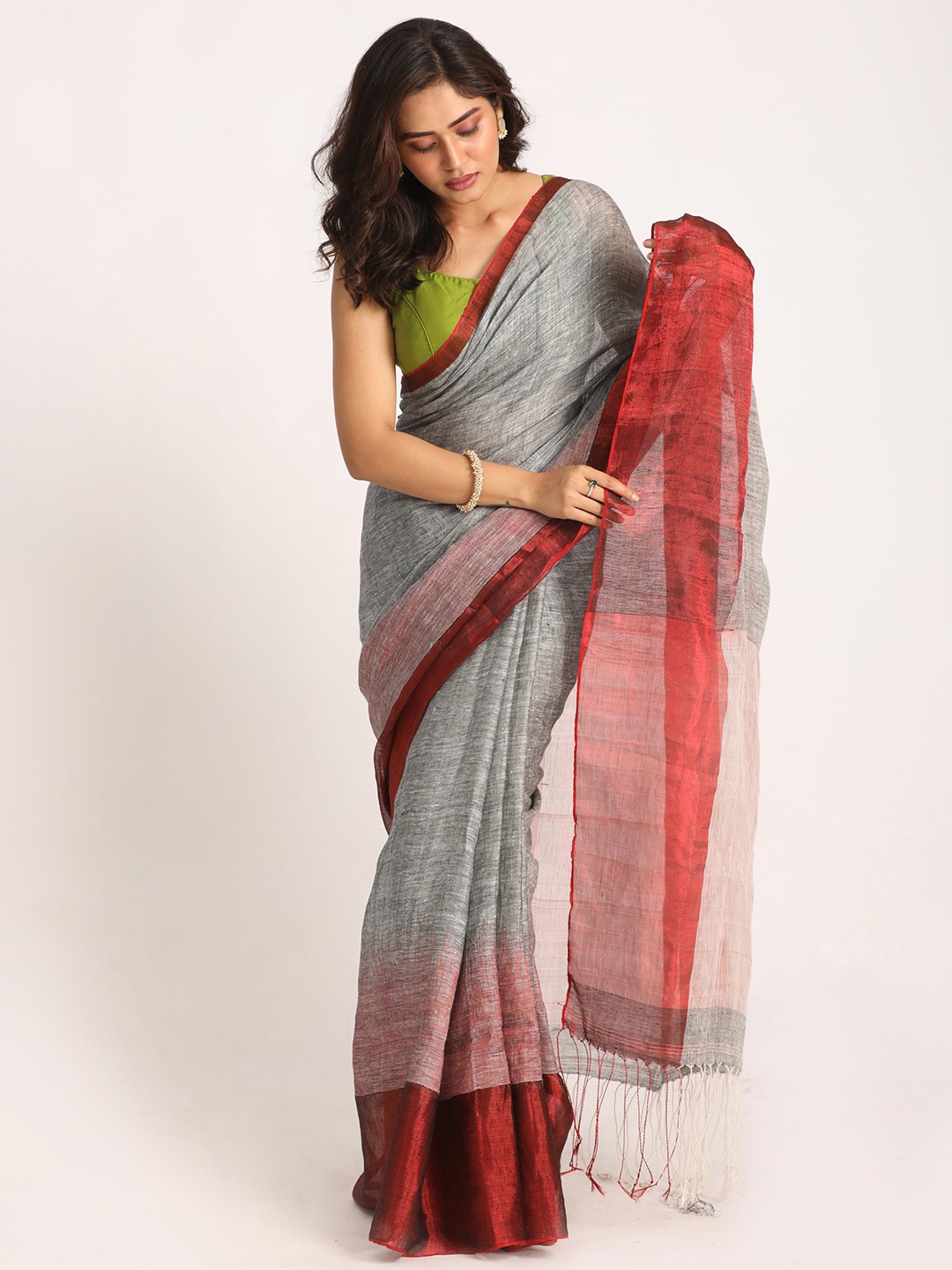 

Angoshobha Woven Design Pure Linen Saree, Grey