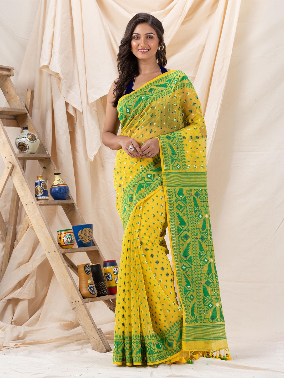 

Angoshobha Polka Dots Woven Design Jamdani Saree, Yellow