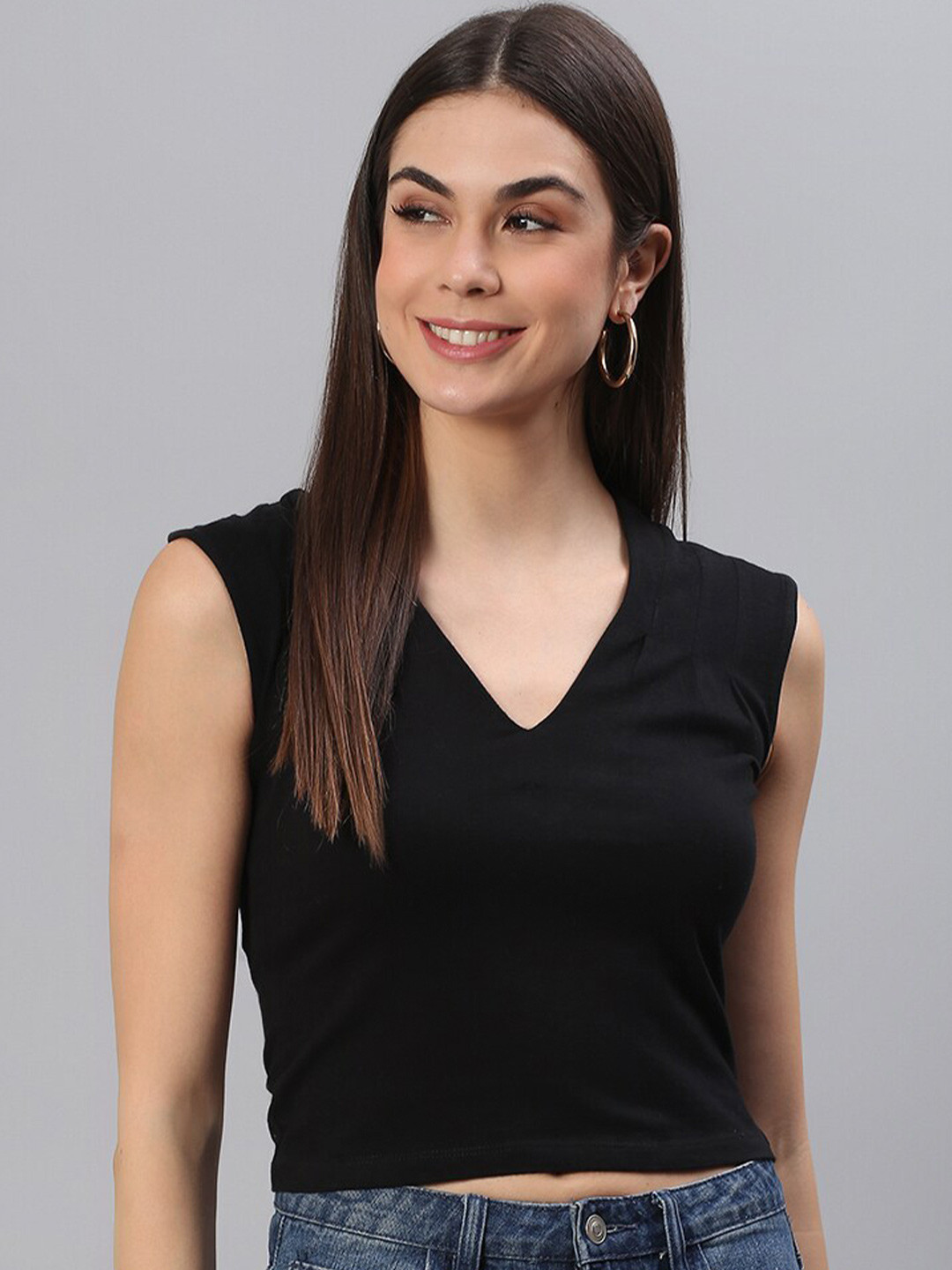 

BAESD Sleeveless Fitted Crop Top, Black