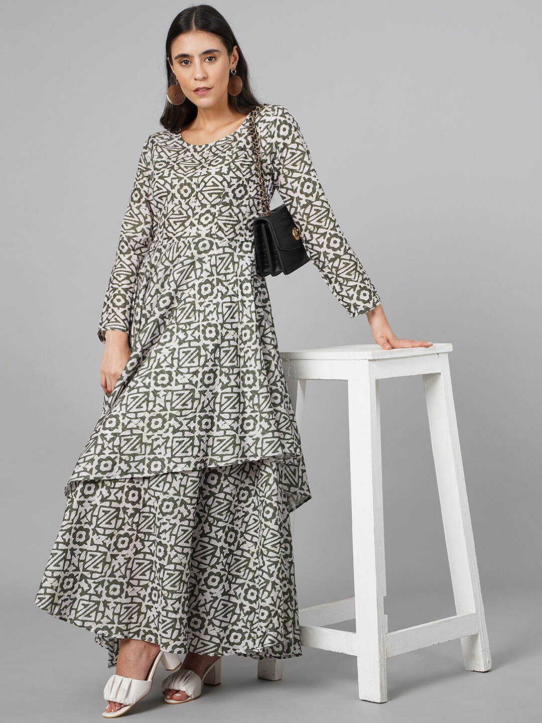 

BAESD Floral Printed Round Neck Long Sleeves Dobby Layered Cotton Maxi Dress, Green