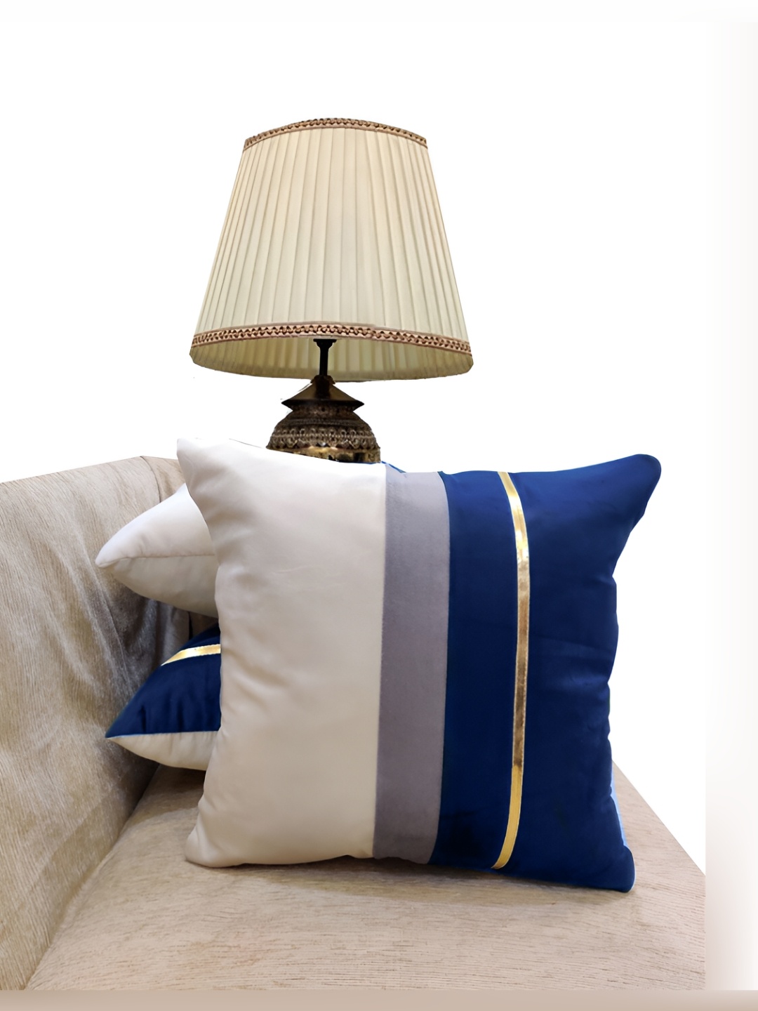 

Good Vibes Blue & Cream-Coloured 5 Pieces Striped Velvet Square Cushion Covers