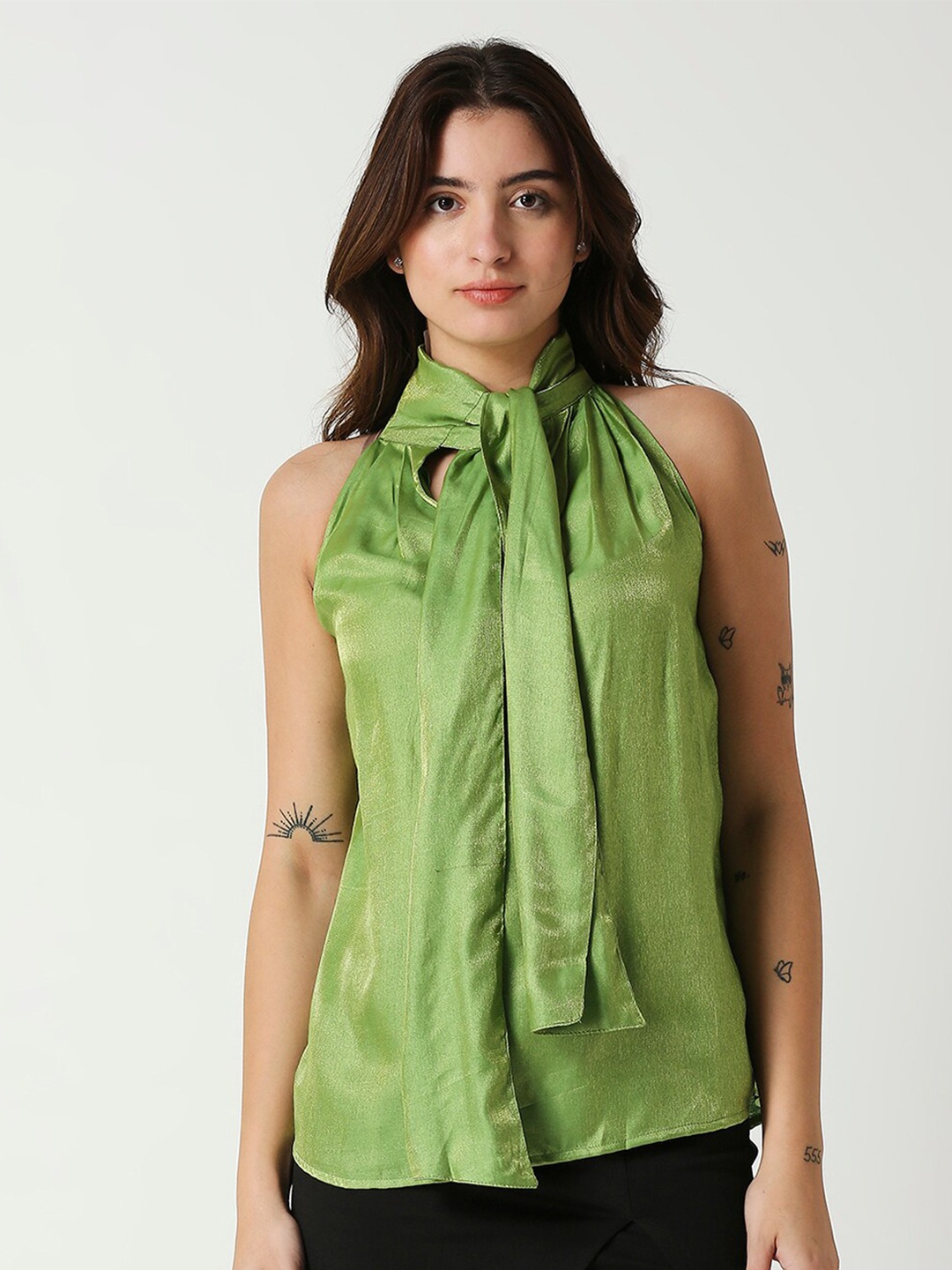 

Remanika Tie-Up Neck Sleeveless Cotton Top, Green
