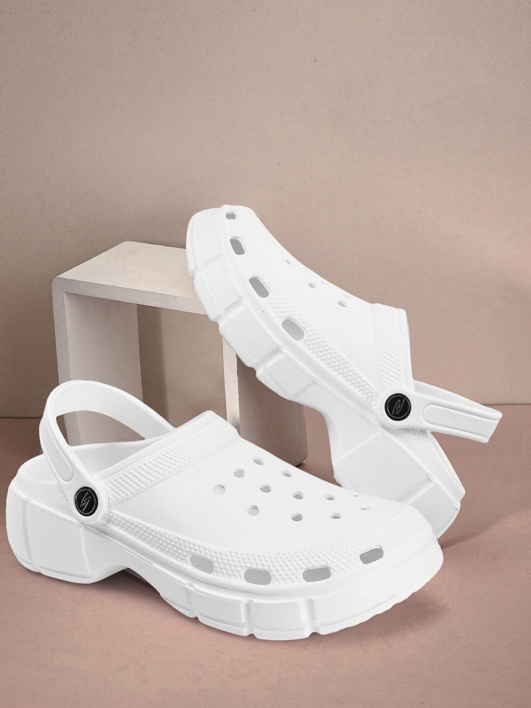 

The Roadster Lifestyle Co. Women White Self Design Clogs