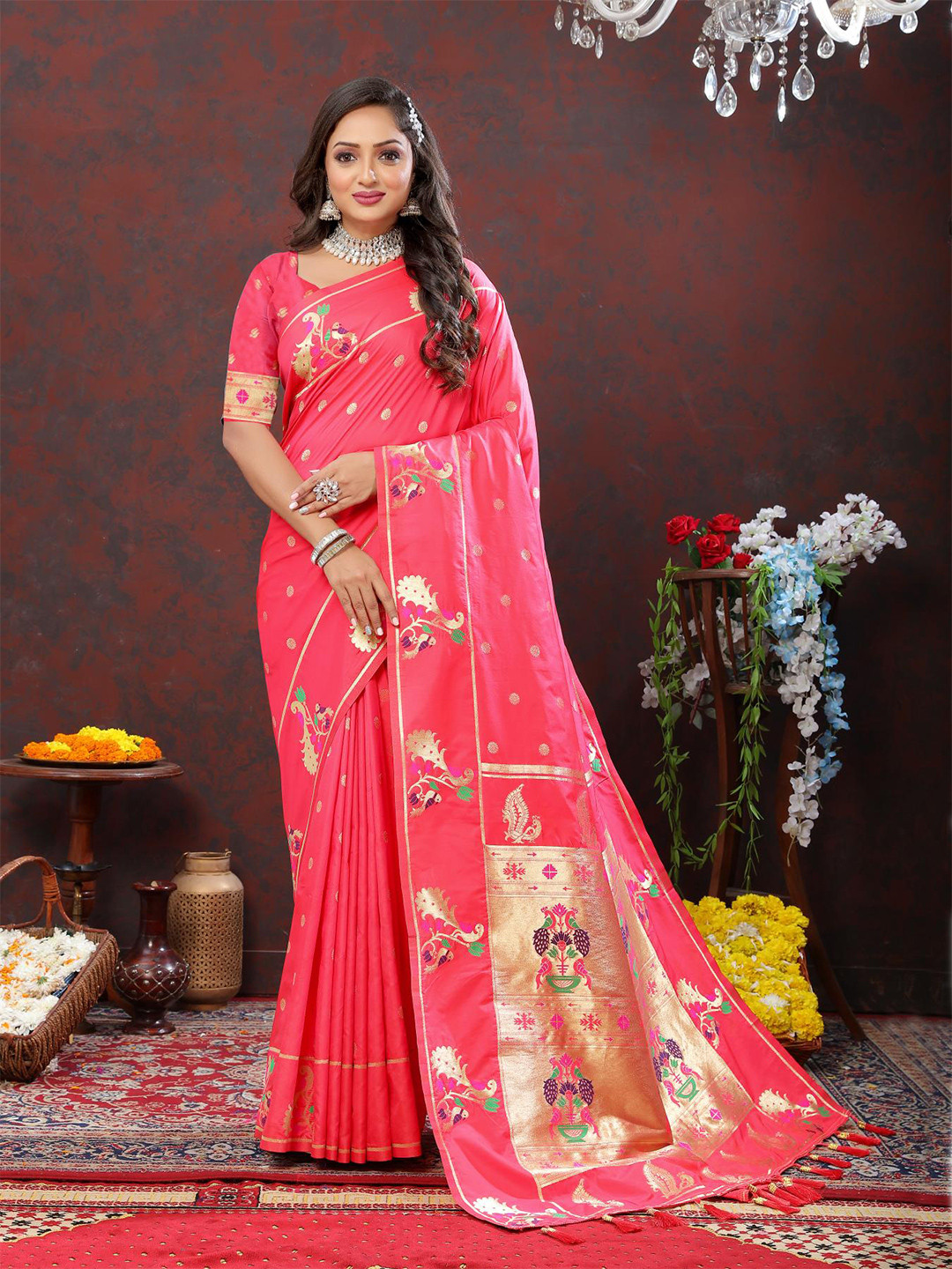 

PATIALAPICKS Woven Design Zari Pure Silk Paithani Saree, Pink