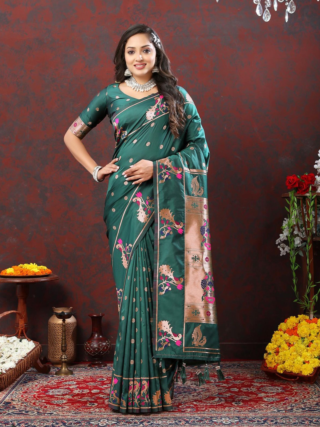 

PATIALAPICKS Woven Design Zari Pure Silk Paithani Saree, Green
