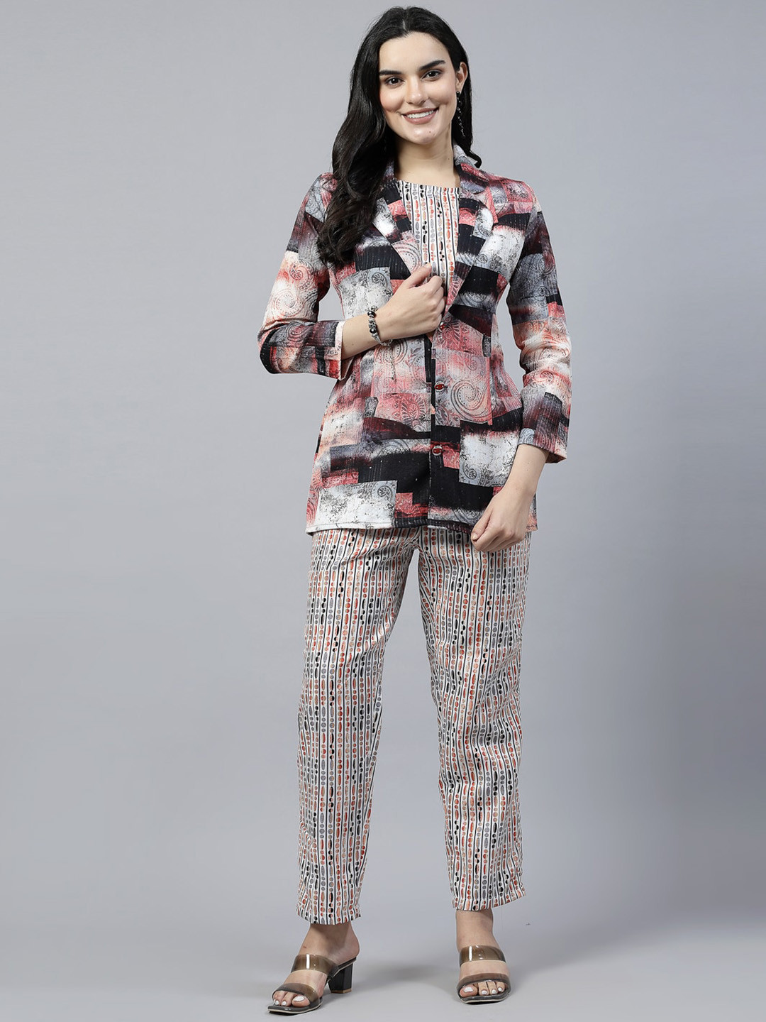 

KALINI Printed Crop Top WIth Blazer And Trouser, Maroon