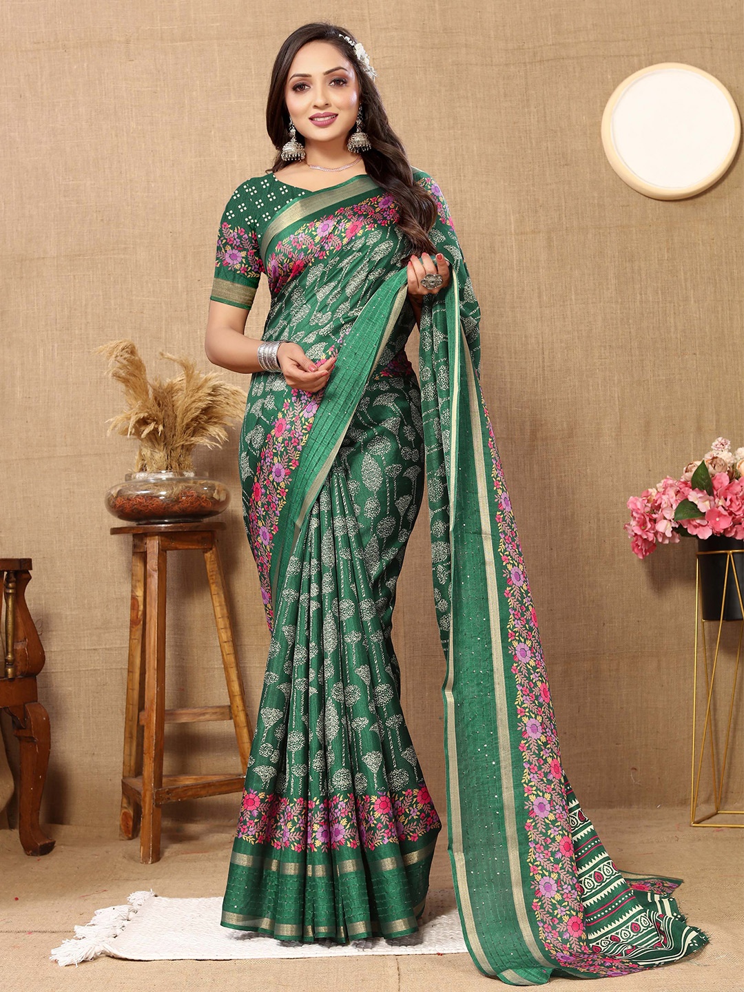 

KALINI Floral Printed Saree, Green