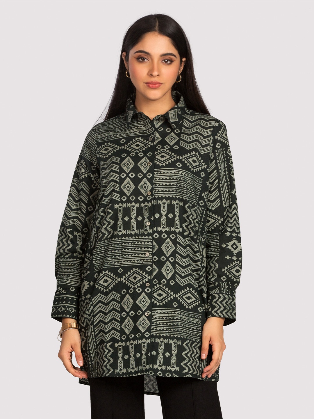

Beyoung Ethnic Motifs Printed Spread Collar Cotton Oversized Casual Shirt, Green