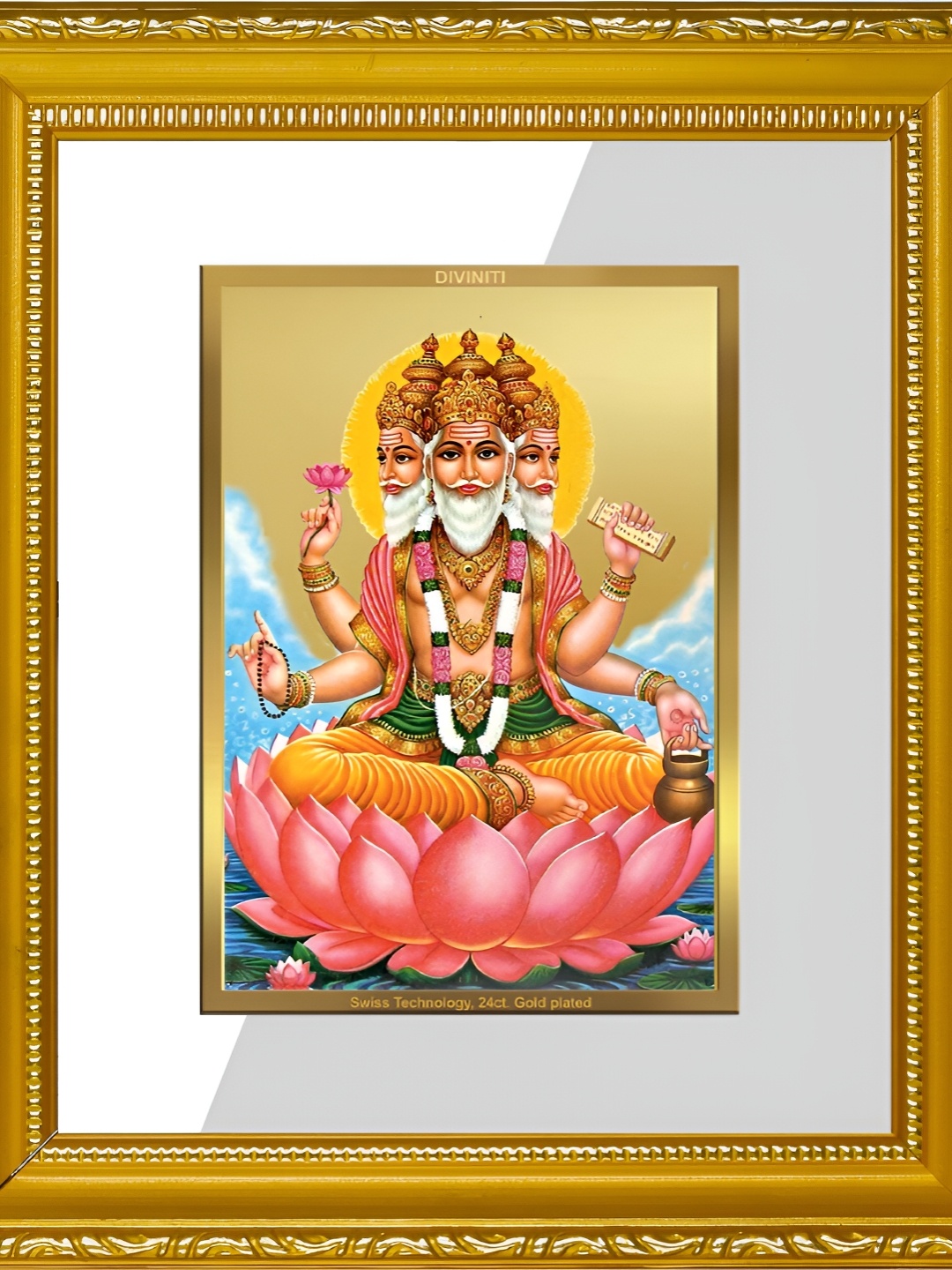 

DIVINITI Gold-Toned Glass Wall Photo Frame