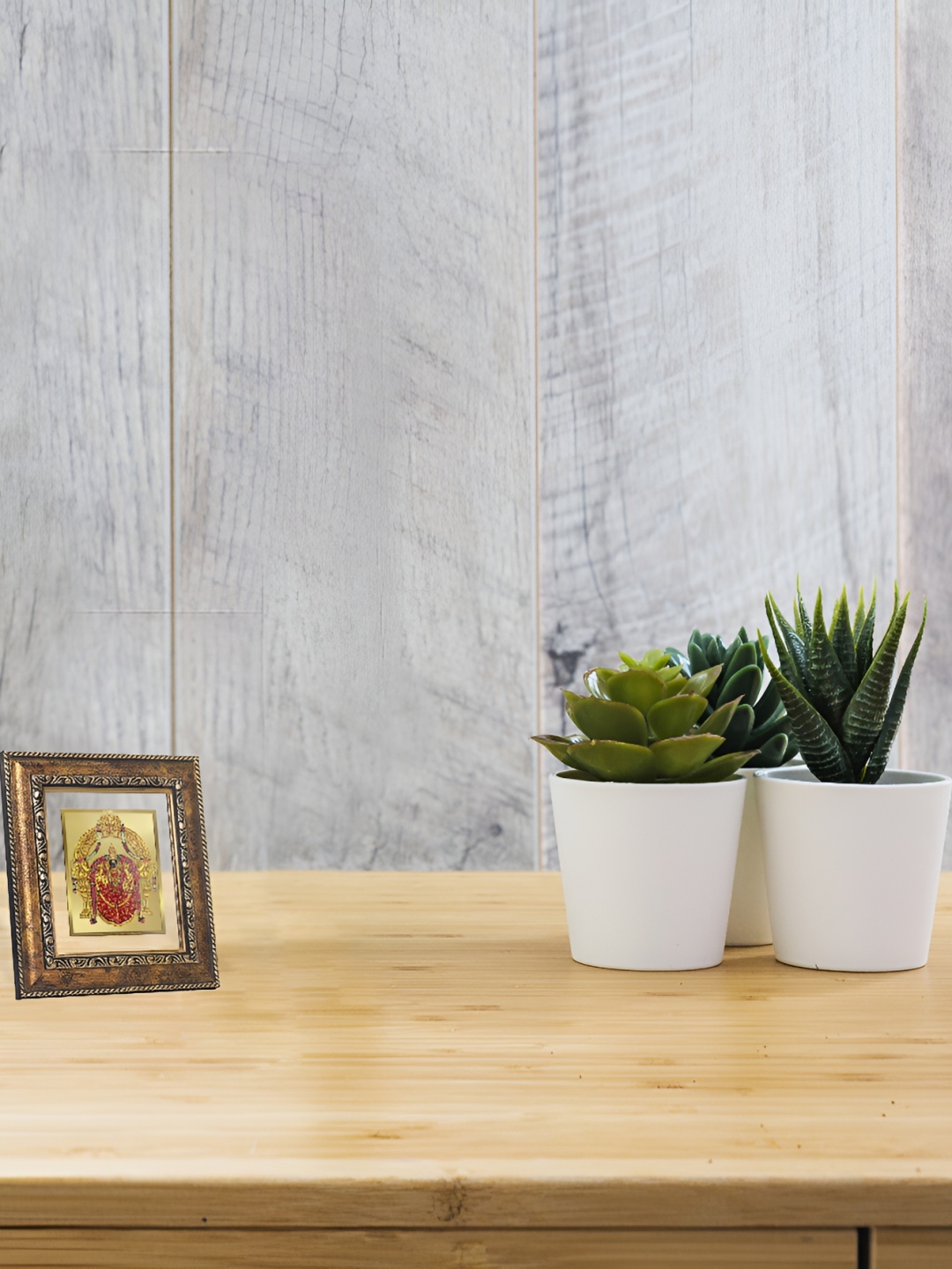 

DIVINITI Brown & Gold-Toned Glass Wall Photo Frame