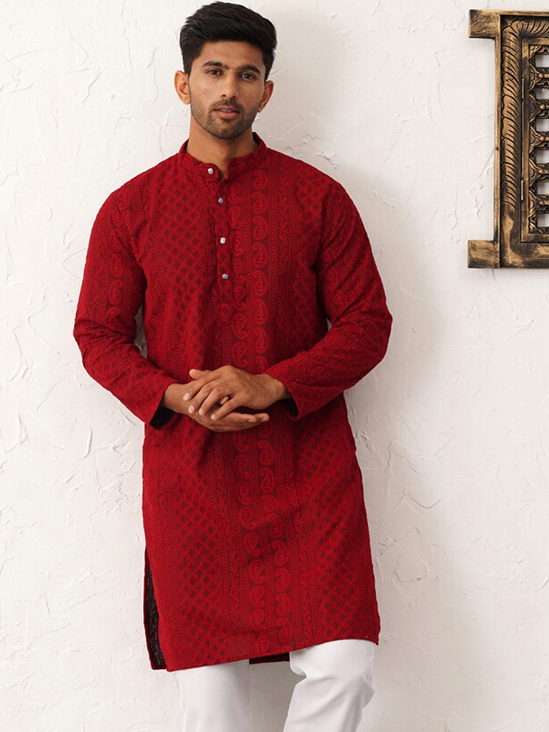 

Jompers Paisley Embroidered Chikankari Georgette Straight Kurta, Maroon