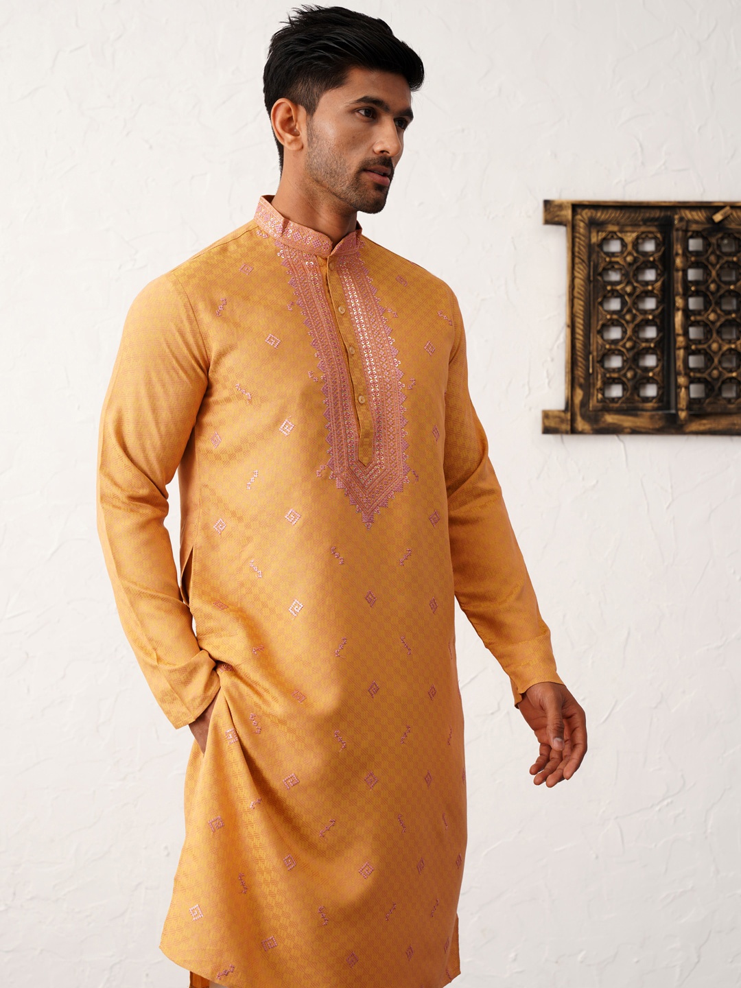 

Jompers Geometric Embroidered Sequinned Mandarin Collar Cotton Silk Straight Kurta, Orange