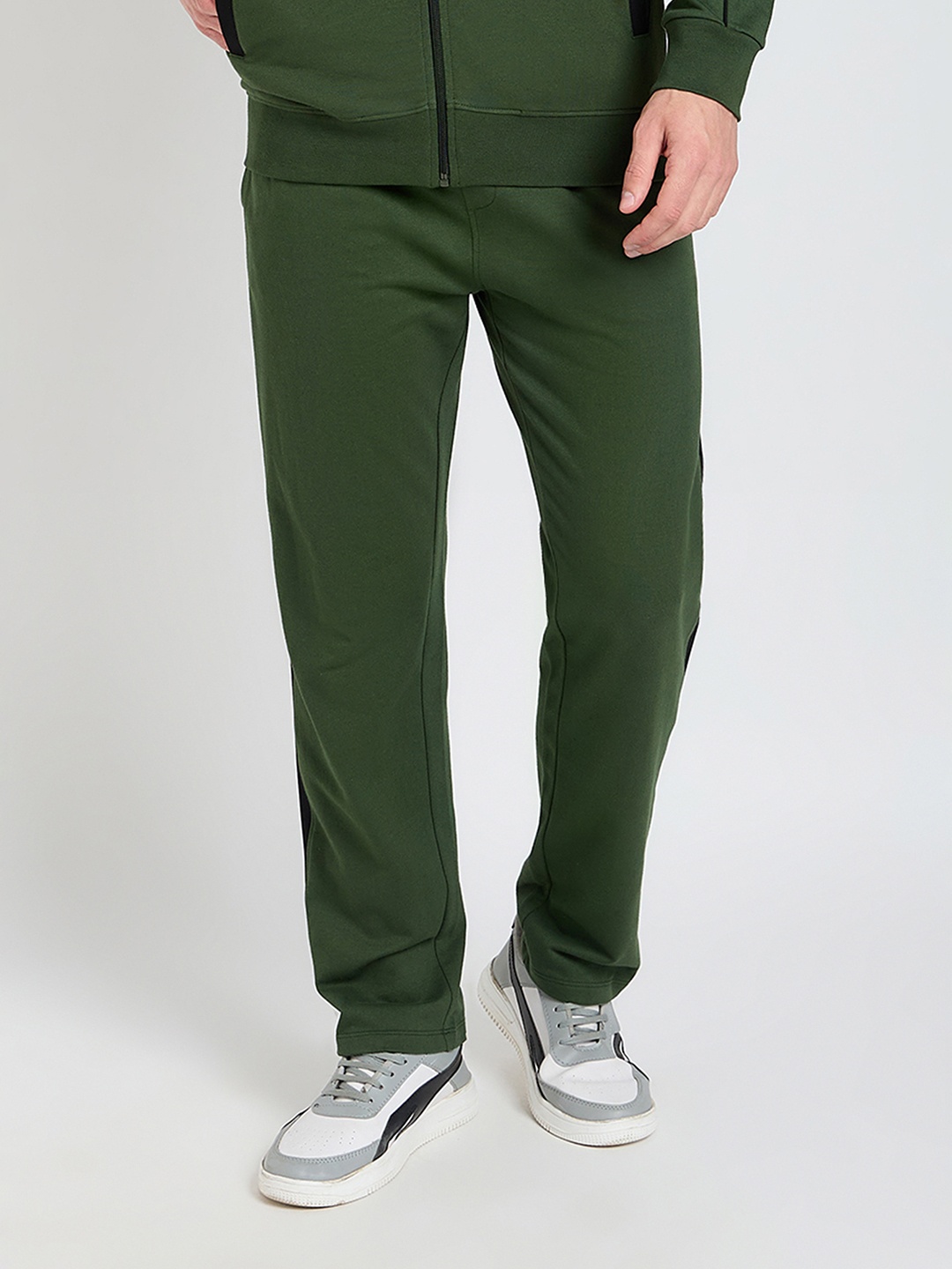 

EDRIO Men Pure Cotton Mid-Rise Track Pants, Green