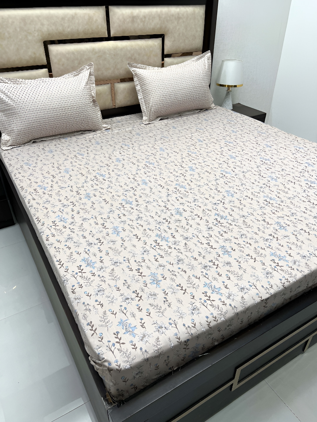 

Pure Decor Cotton King Size Double Bedsheet With 2 Pillow Covers 2.74m X 2.74m, Brown