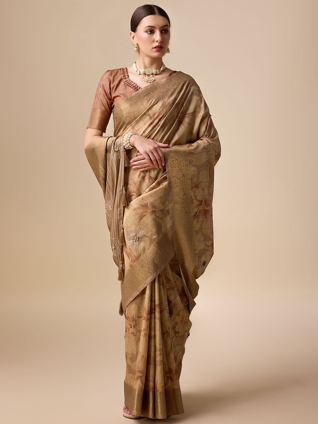 

Ishin Floral Printed Woven Design Zari Saree, Camel brown