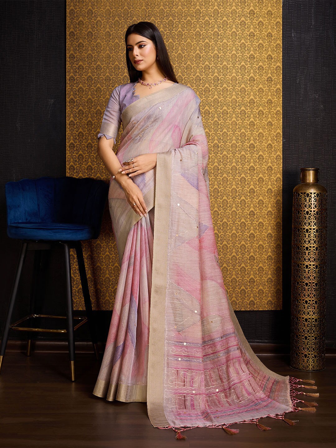 

Ishin Abstract Printed Woven Design Embroidered Organza Saree, Pink