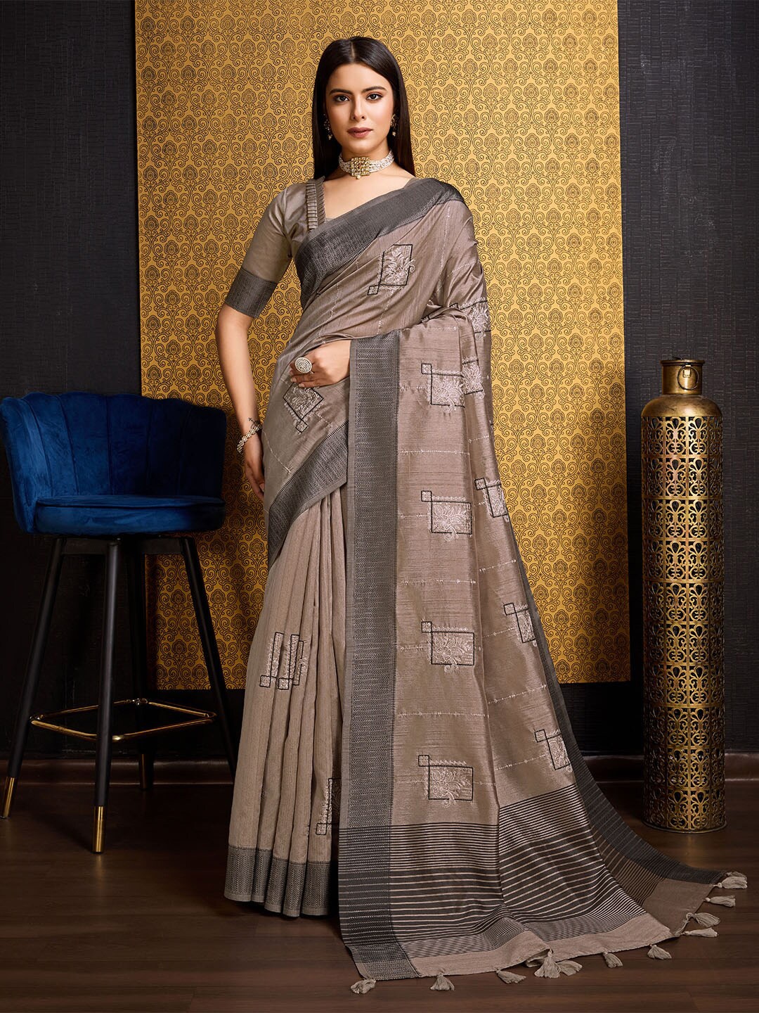 

Ishin Ethnic Motifs Embroidered Woven Design Tussar Saree, Beige