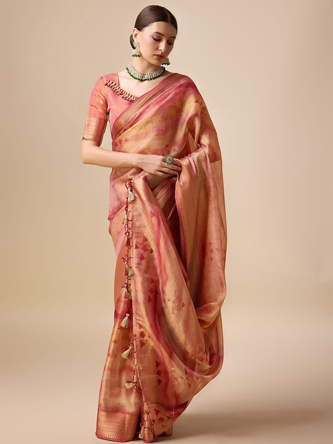 

Ishin Floral Printed Woven Design Zari Organza Saree, Orange