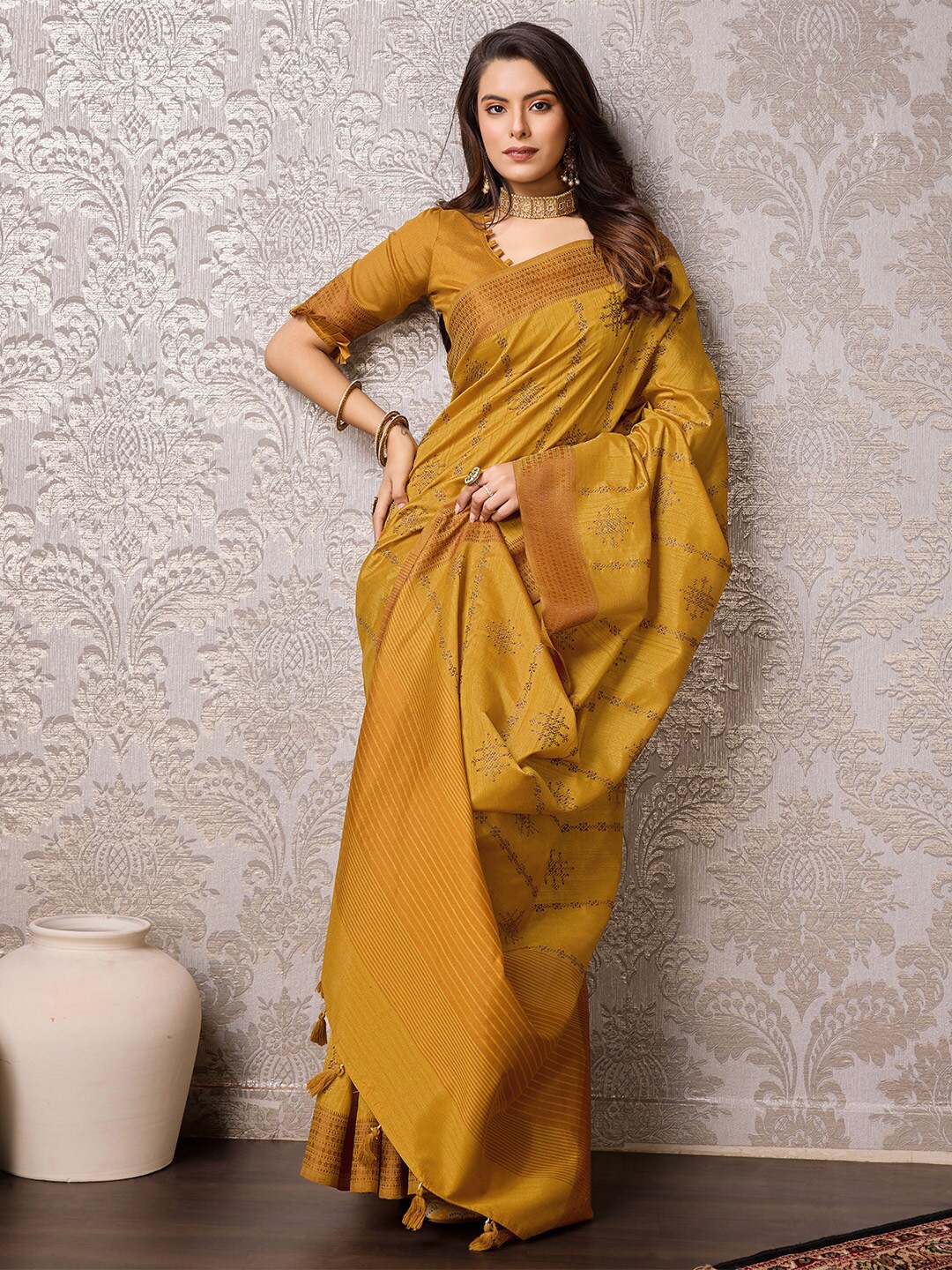 

Ishin Ethnic Motifs Embroidered Woven Design Tussar Saree, Yellow