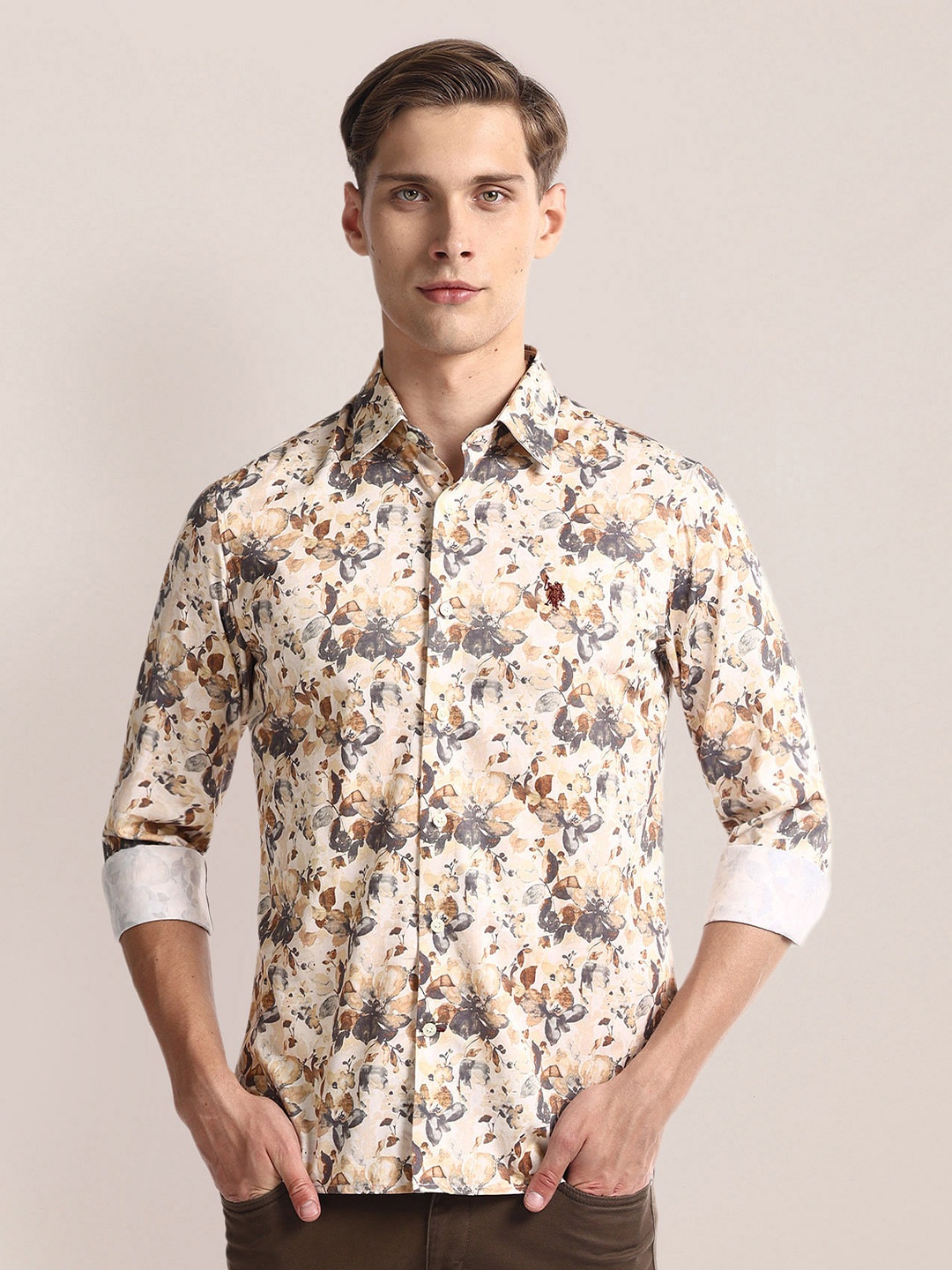 

U.S. Polo Assn. Tailored Fit Floral Printed Spread Collar Cotton Casual Shirt, Beige